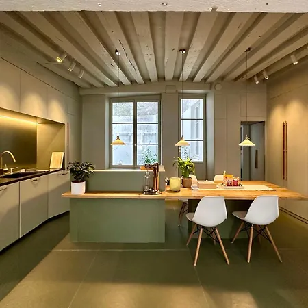 Marais 8rdl - 2 Rooms, 2 Bathrooms, Terrace * Париж