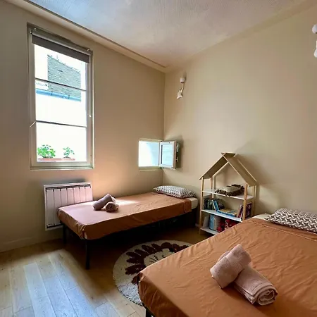 Appartement Marais 8rdl - 2 Rooms, 2 Bathrooms, Terrace *